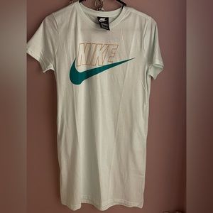 New girls XL nike dress.